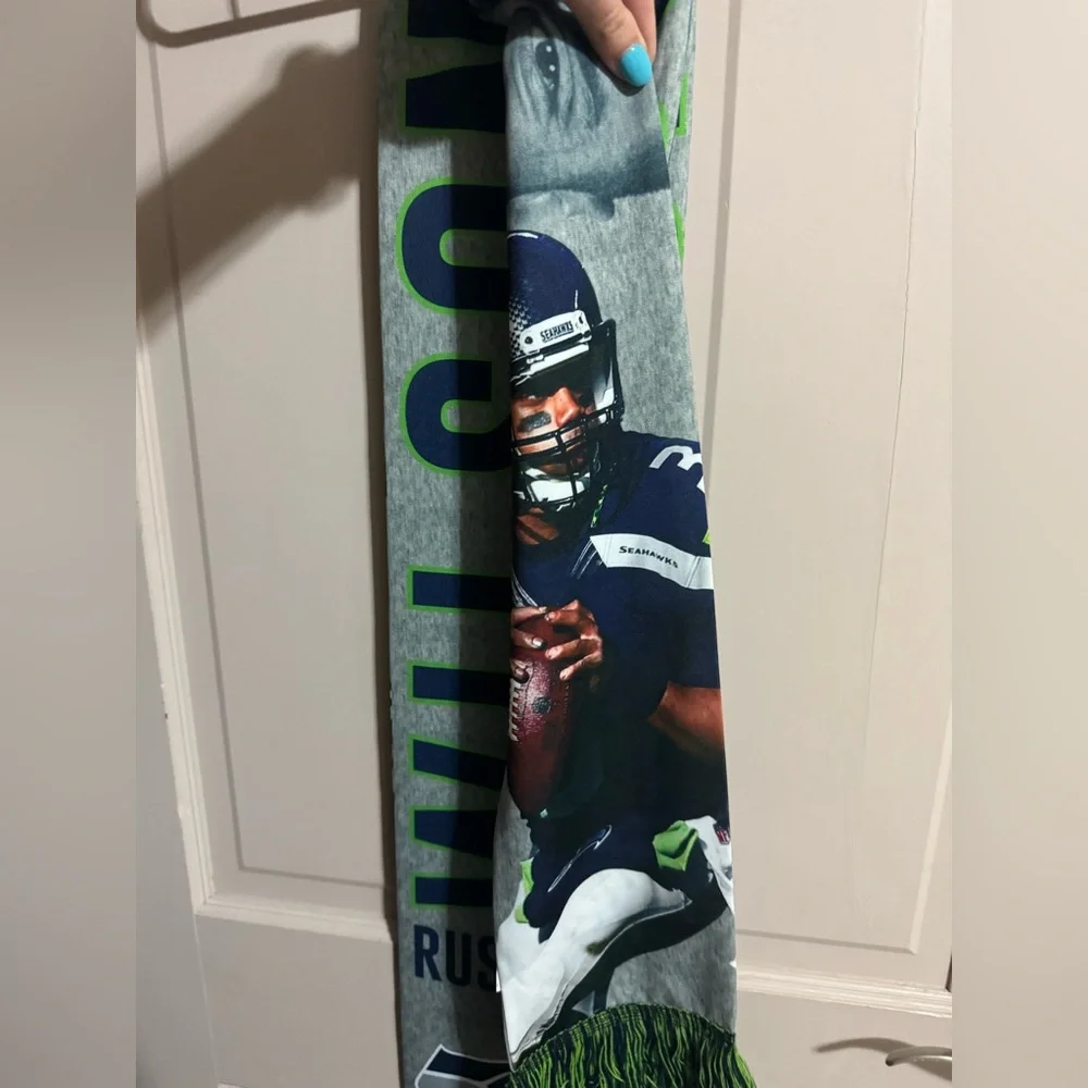 NFL Russell Wilson Seattle Seahawks Scarf Football
